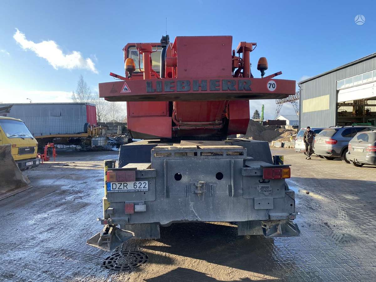 Liebherr LTM1025 / UTM 526, crane