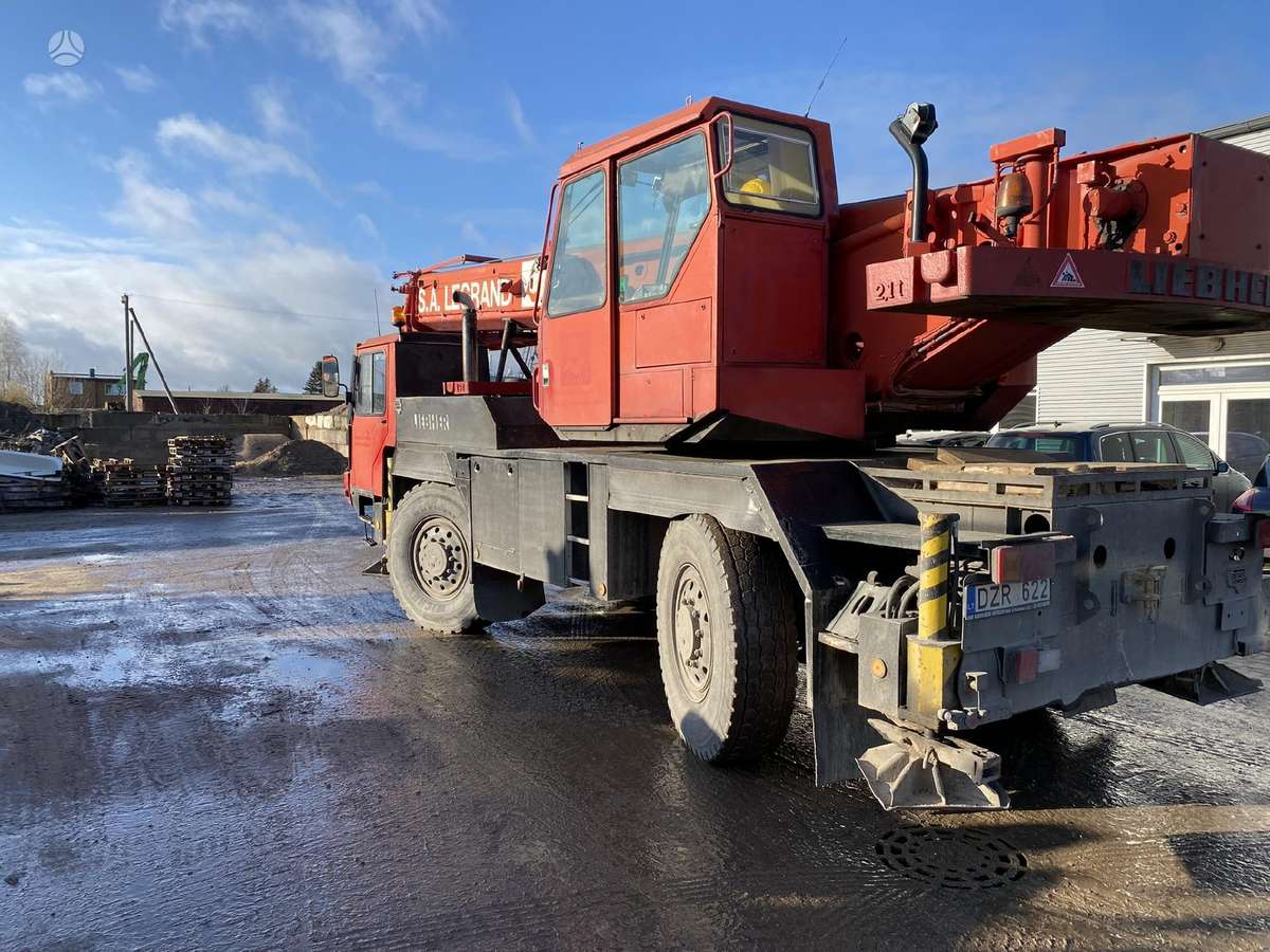 Liebherr LTM1025 / UTM 526, crane