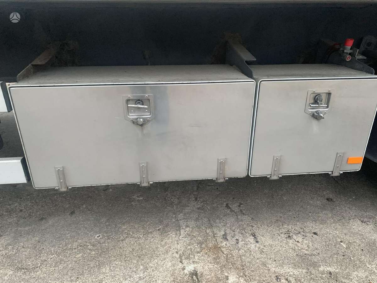 Schmitz SKO 24L, refrigerated