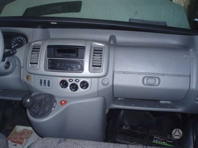 Renault Trafic, keleiviniai mikroautobusai