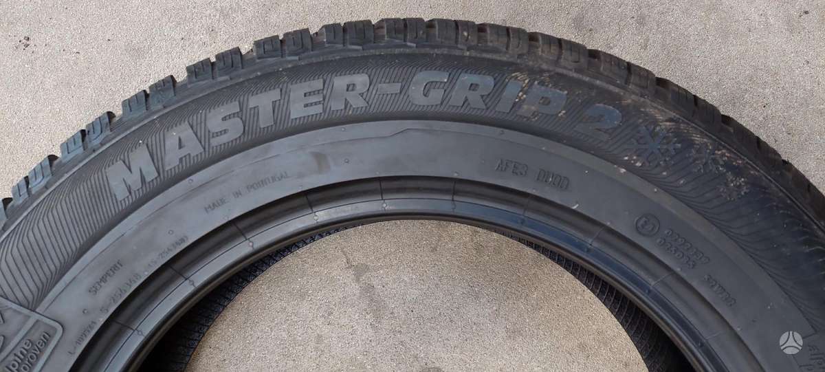 Semperit, žieminės 215/65 R17