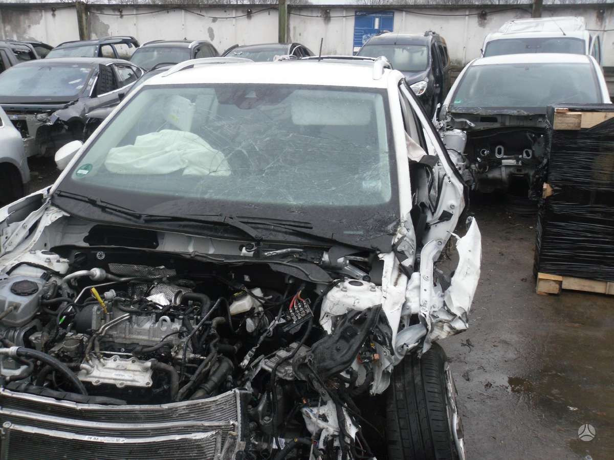 Volkswagen T-Cross dalimis