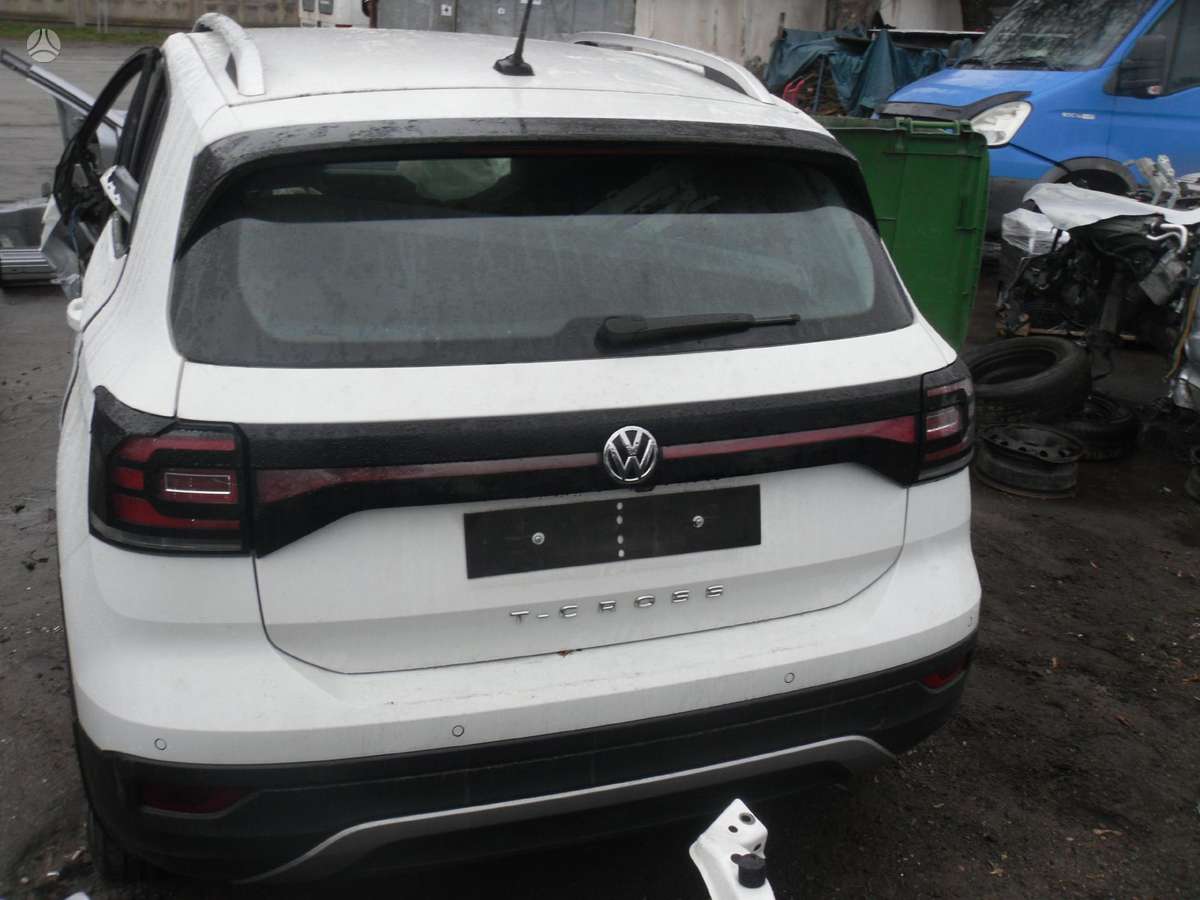 Volkswagen T-Cross dalimis
