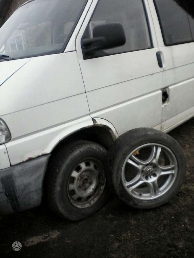 Volkswagen Transporter по частям