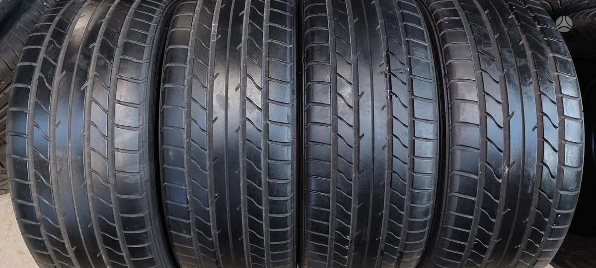Yokohama, vasarinės 215/45 R18