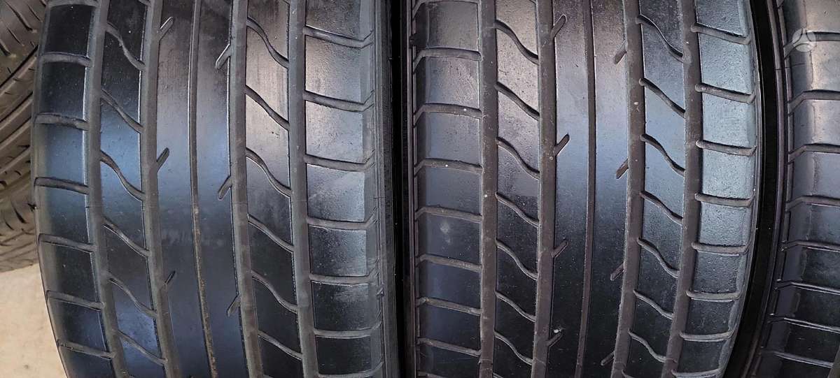 Yokohama, vasarinės 215/45 R18