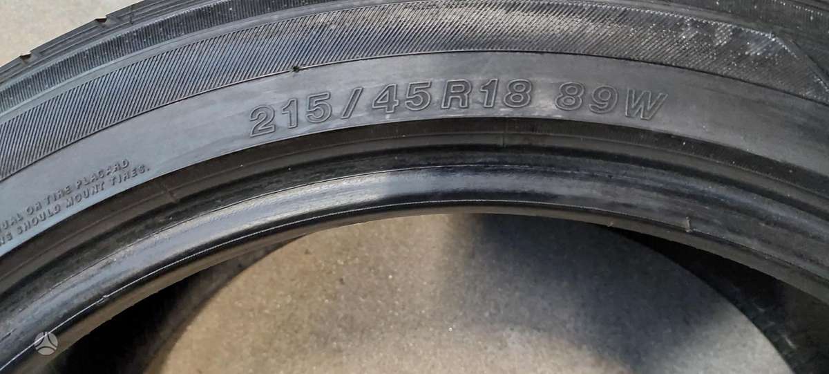 Yokohama, vasarinės 215/45 R18
