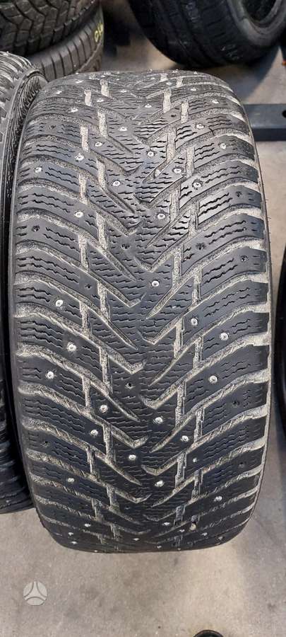 Nokian, winter 235/40 R19