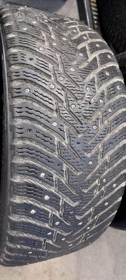 Nokian, winter 235/40 R19