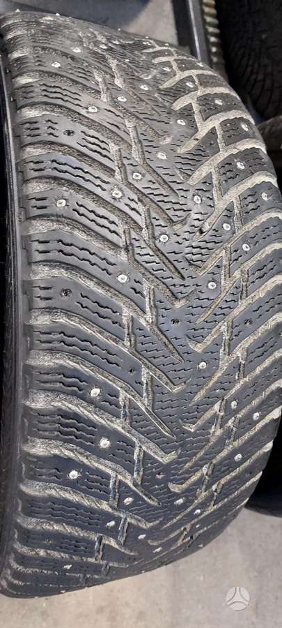 Nokian, зимние 235/40 R19