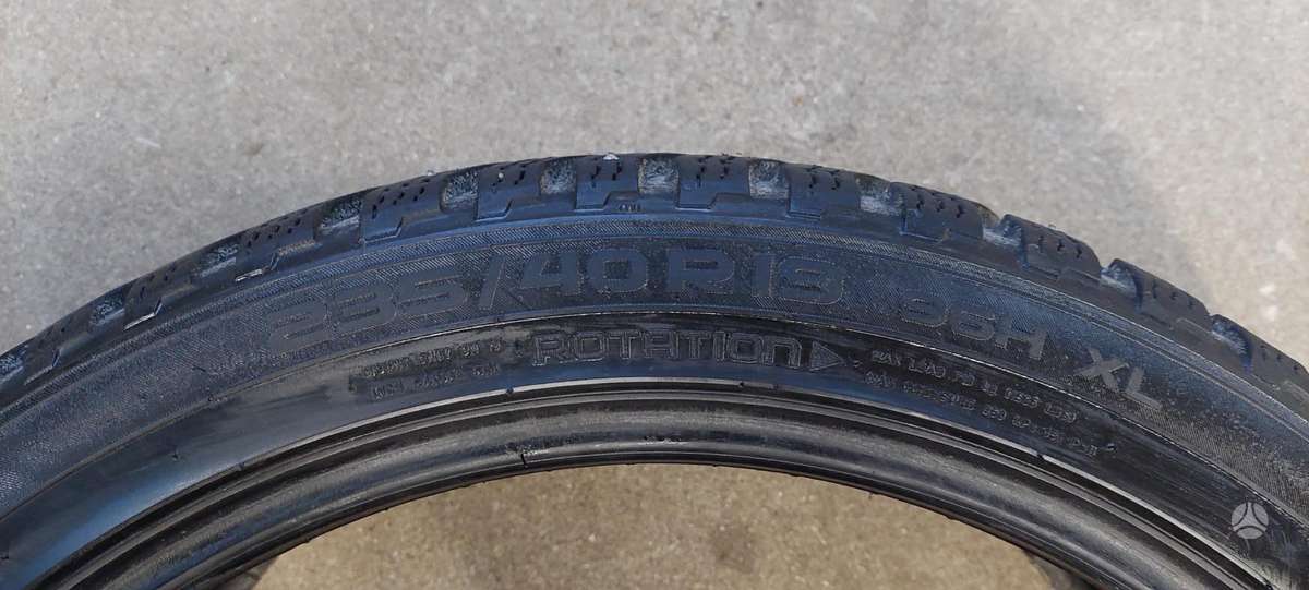 Nokian, winter 235/40 R19
