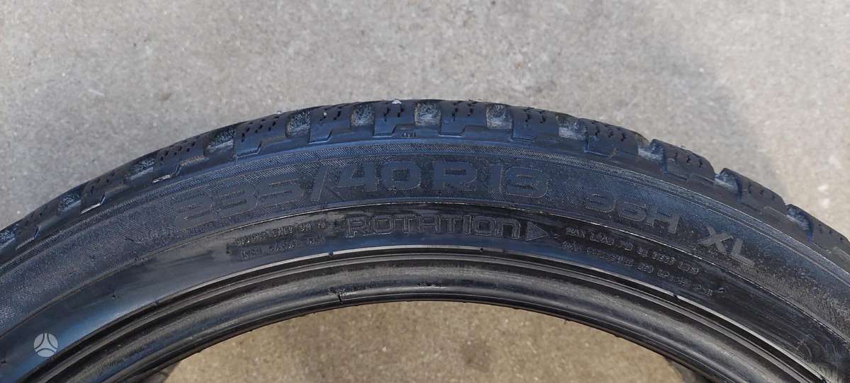 Nokian, зимние 235/40 R19