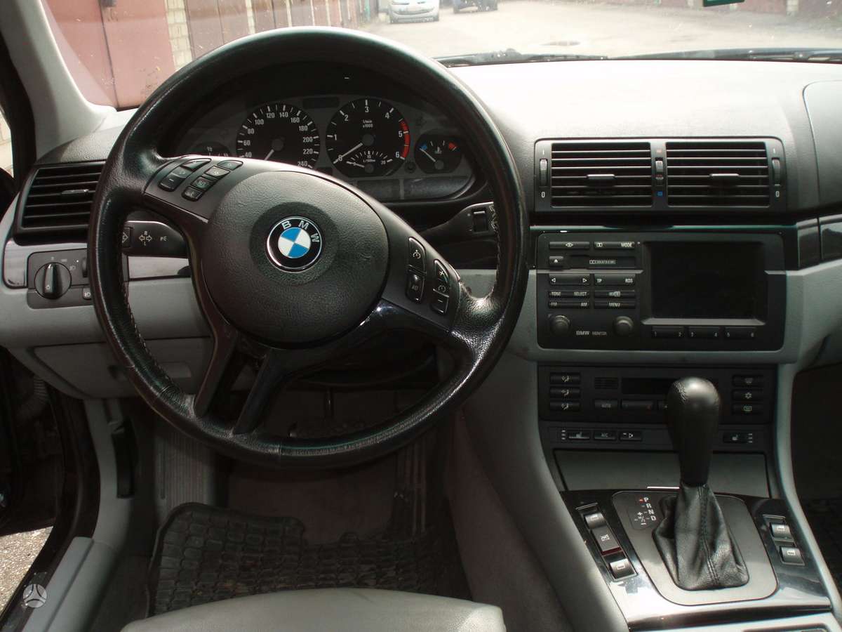 BMW 330 for parts