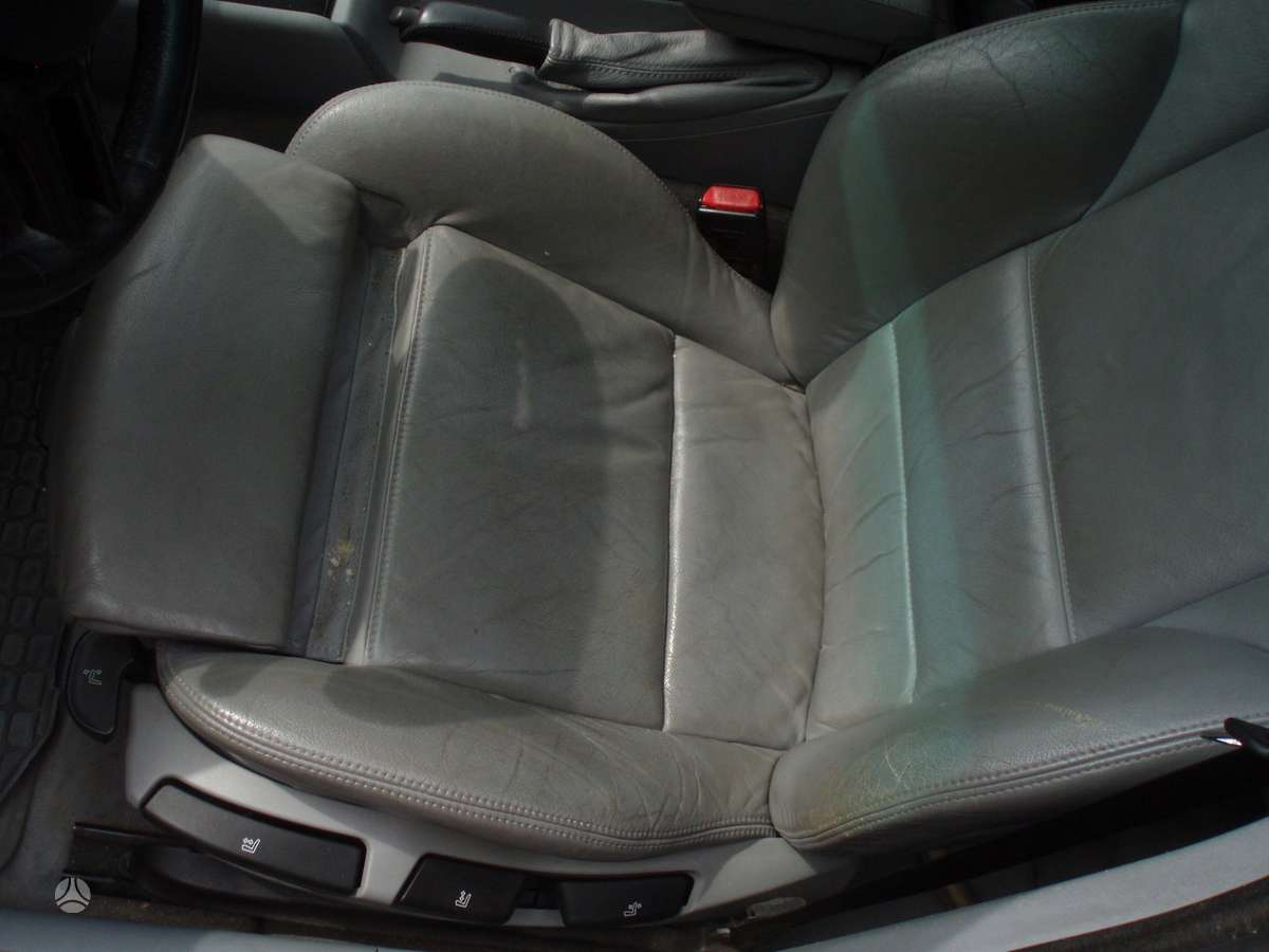 BMW 330 dalimis