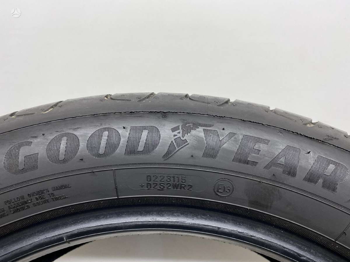 Goodyear Efficient Grip Perfomance2, летние 215/50 R17
