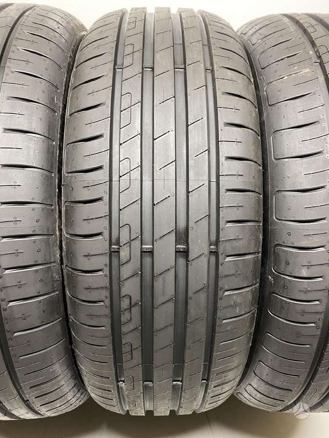 Goodyear EfficientGrip, summer 205/55 R17