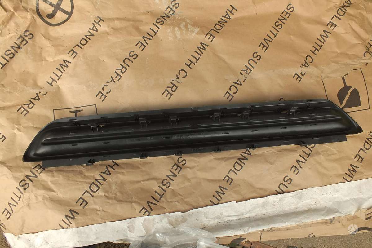 Peugeot 308 front grill