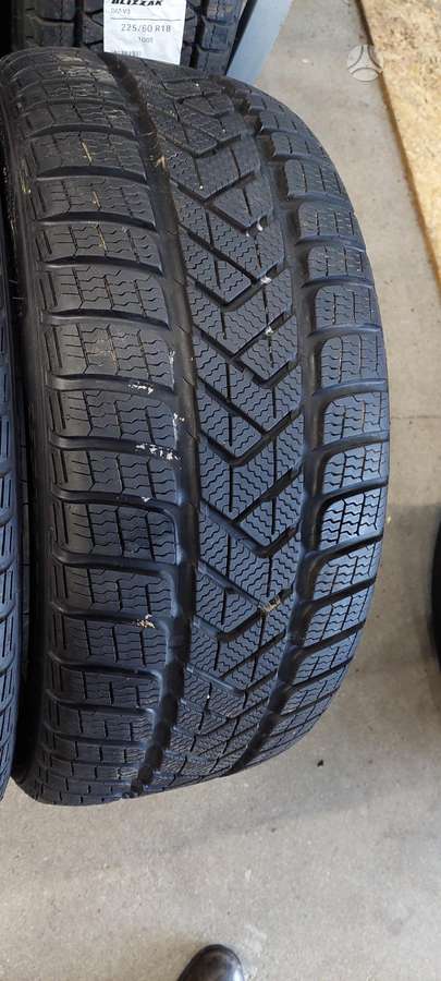 Pirelli, зимние 235/35 R19