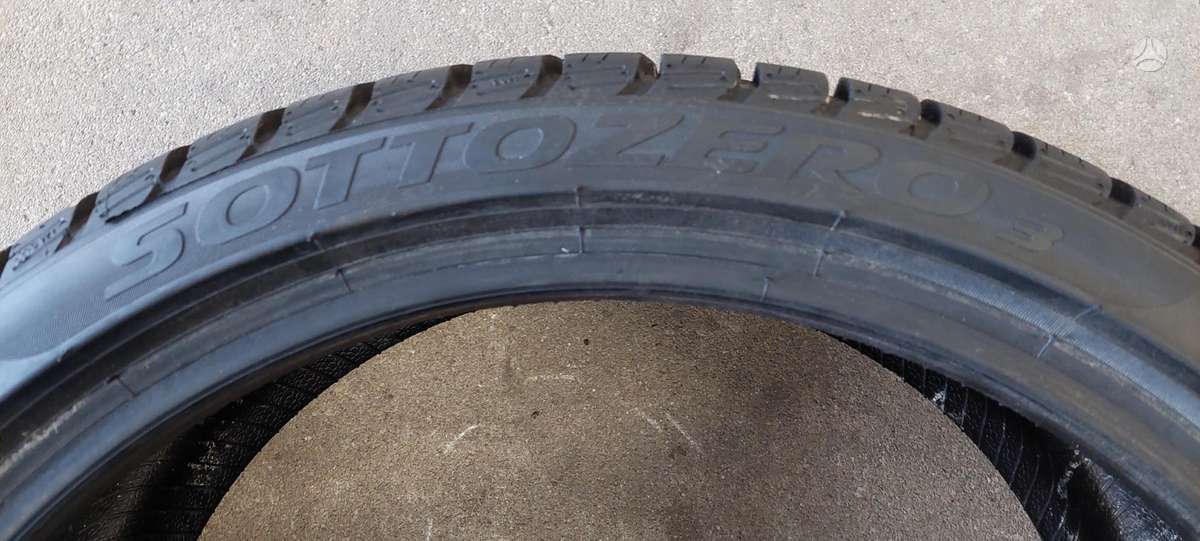 Pirelli, winter 235/35 R19