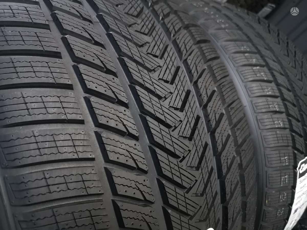 Gripmax SureGrip ProWinter, winter 275/35 R22