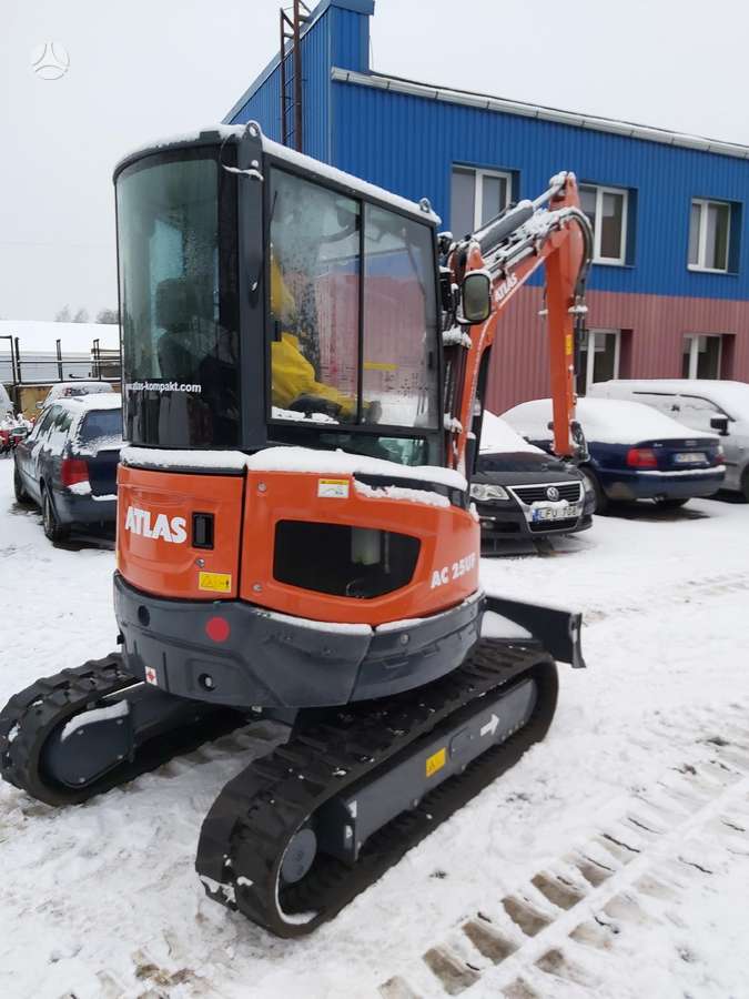 Atlas AC 25UF, mini excavator
