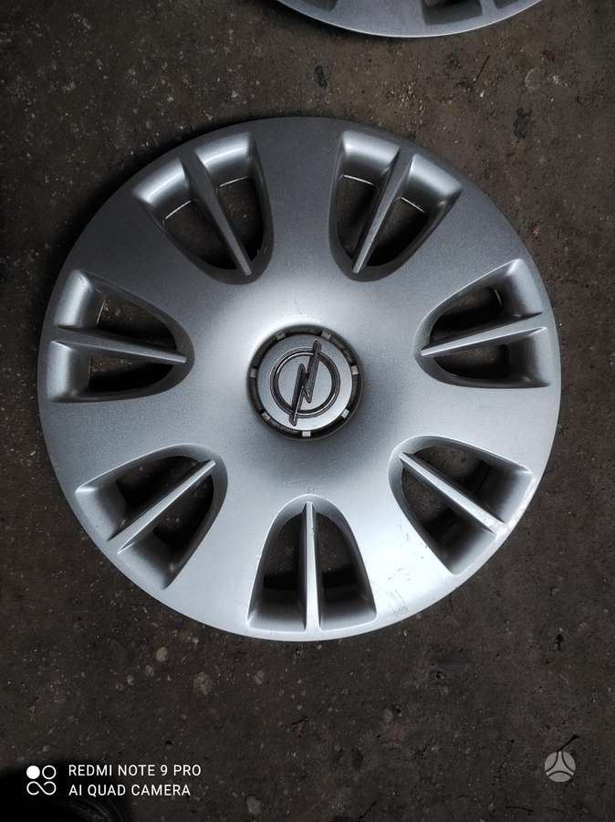 Opel, ratų gaubtai, R15