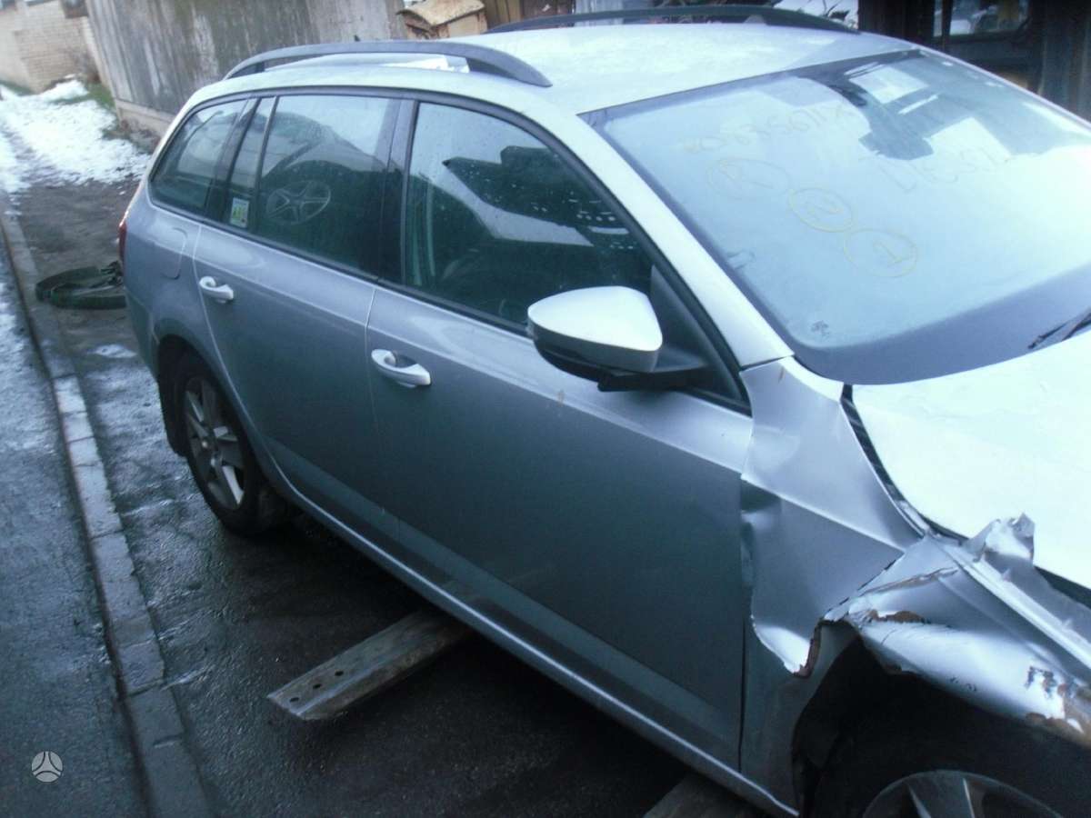Skoda Octavia dalimis