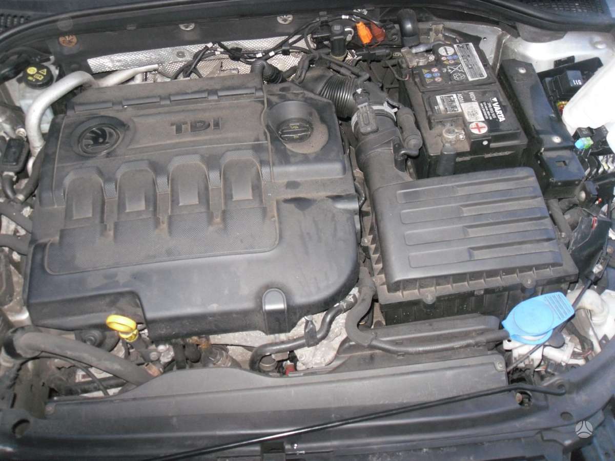 Skoda Octavia dalimis