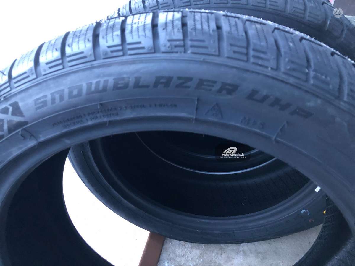 Windforce Snow Blazer UHP, winter 225/45 R17