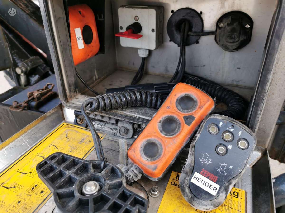 Van Hool 3K1017, container