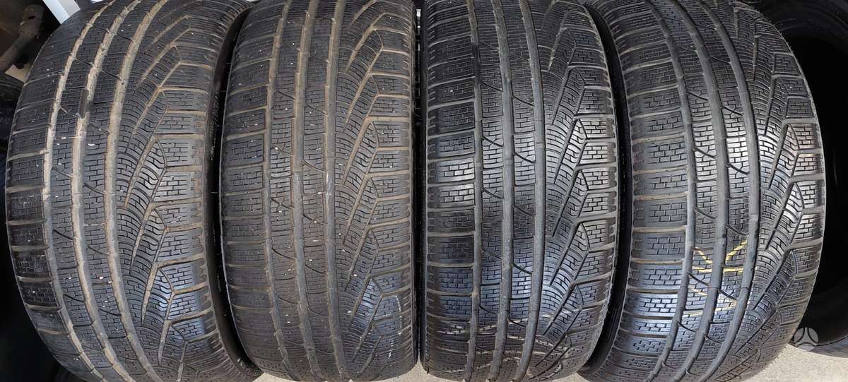 Pirelli, winter 235/35 R19
