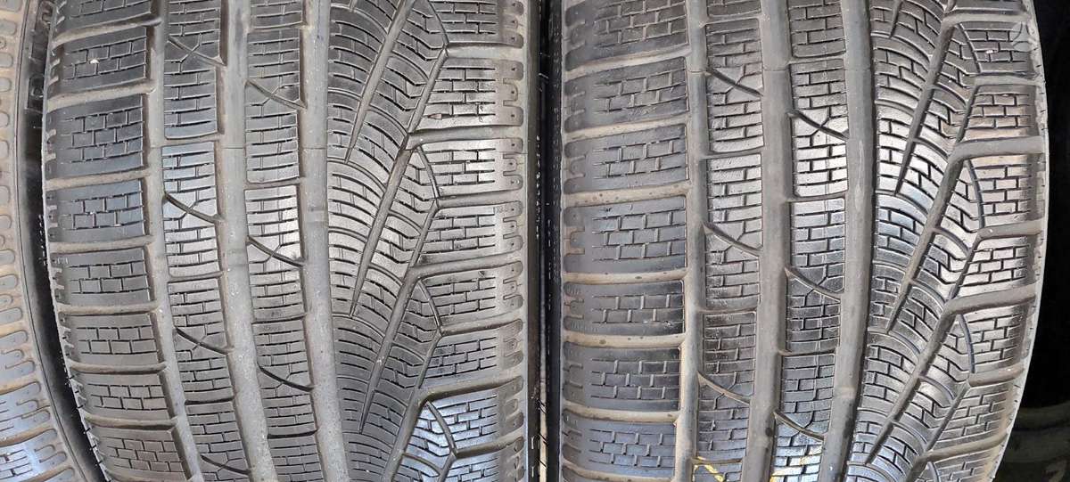 Pirelli, зимние 235/35 R19