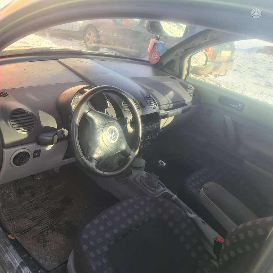 Volkswagen Beetle по частям. Europa dalimis