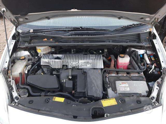 Toyota Prius по частям
