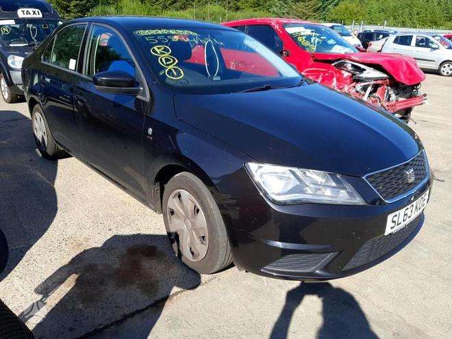 Seat Toledo dalimis