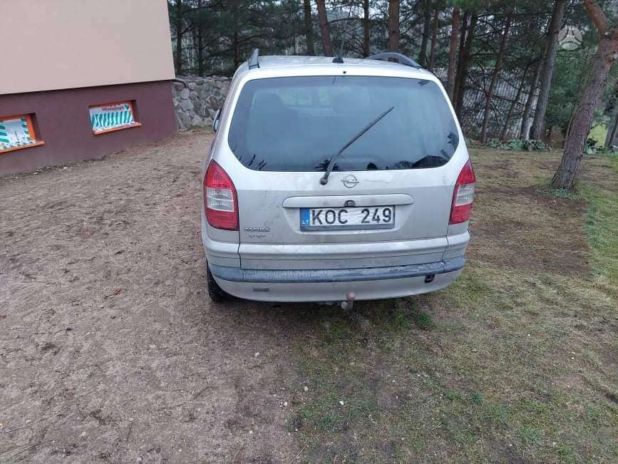 Opel Zafira Siunčiam