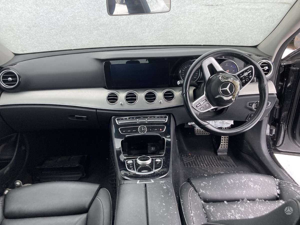 Mercedes-Benz E klasė dalimis