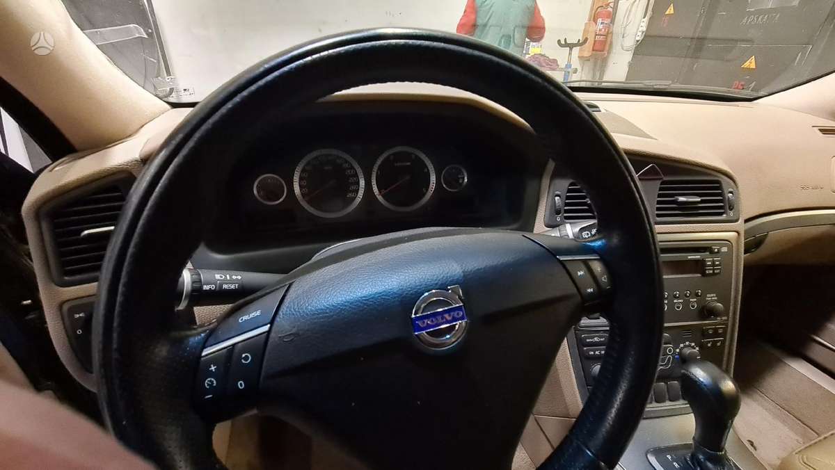 Volvo V70
