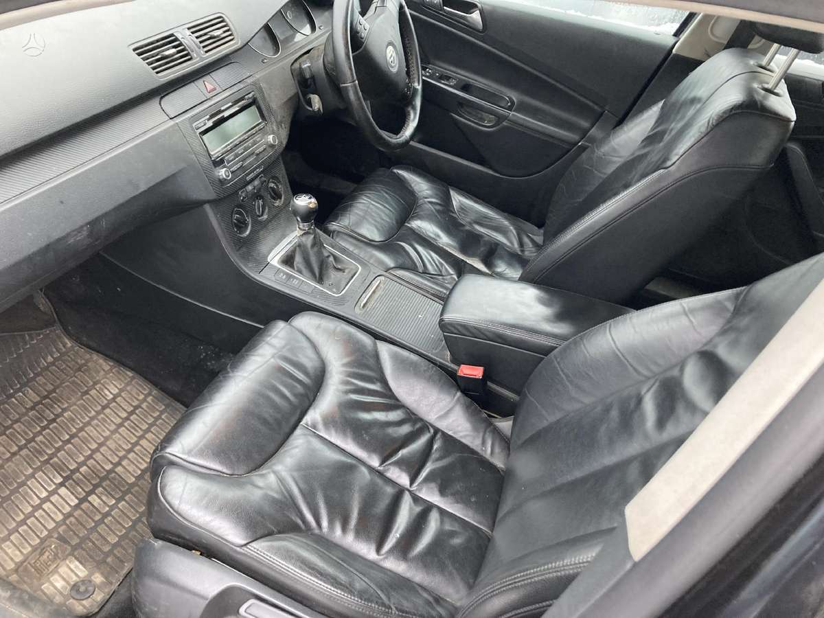 Volkswagen Passat for parts