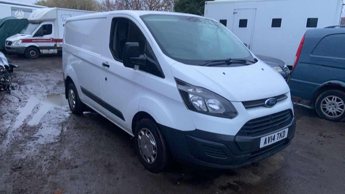 Ford Transit Custom Yra ir europietiskas