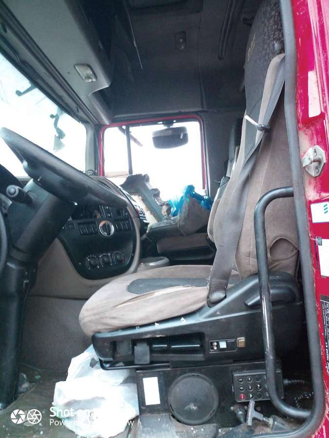 DAF FT XF105, vilkikai