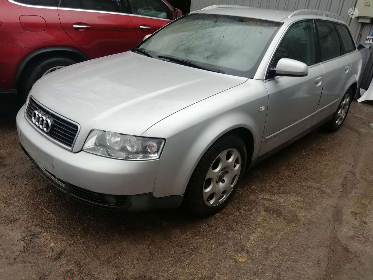 Audi A4 Dalimis