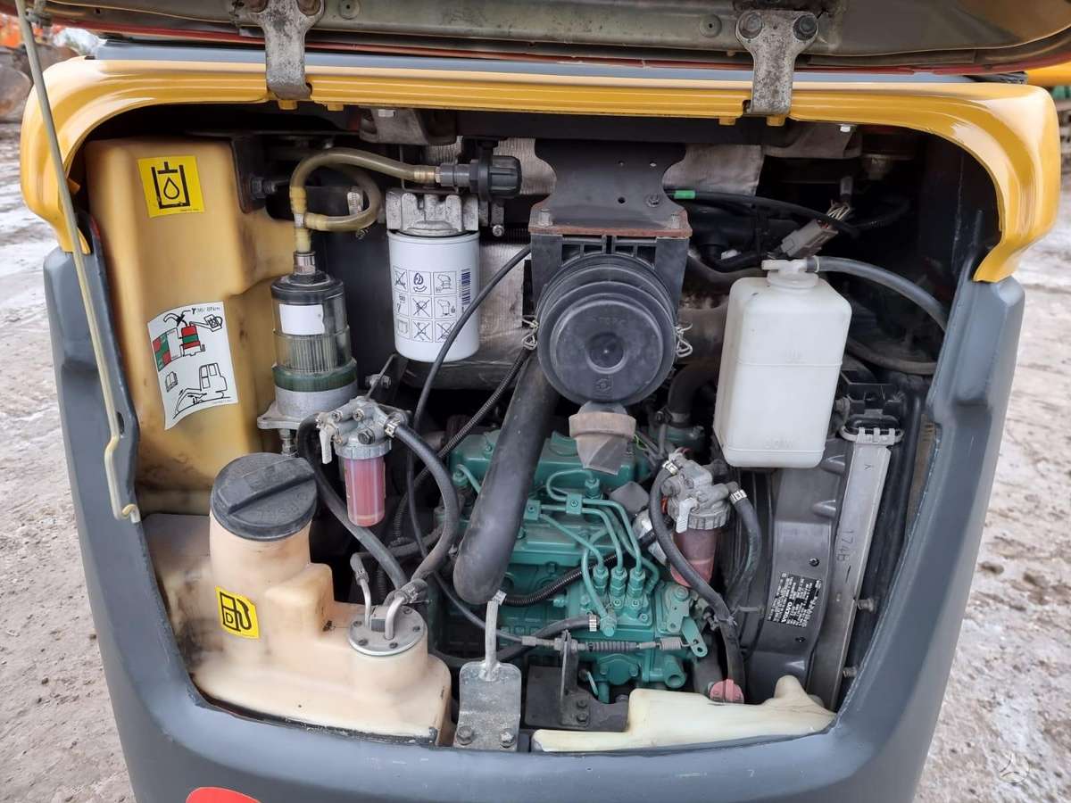 Volvo EC18D, mini ekskavatori