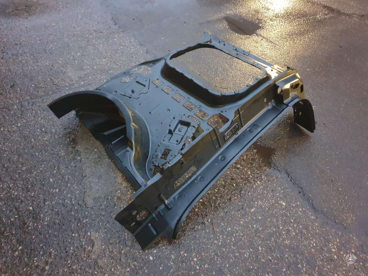 Ford Transit Connect kėbulo dalys