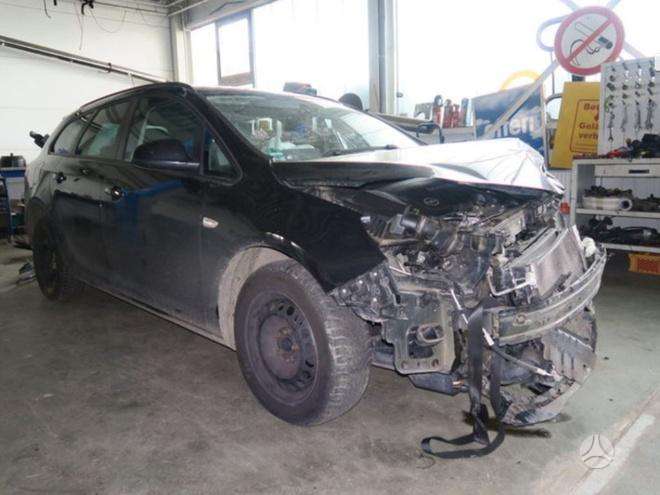 Opel Astra for parts