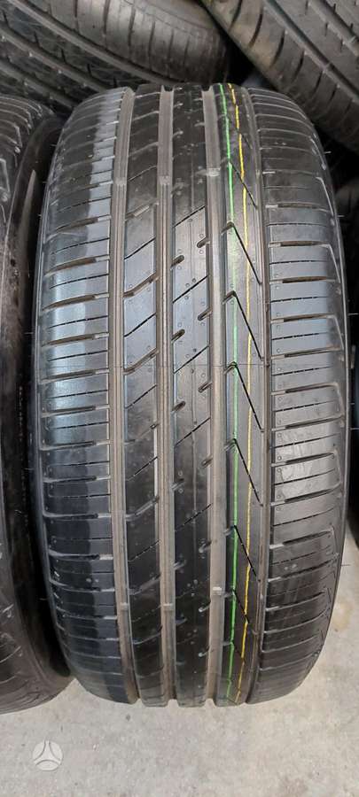 Hankook, летние 235/55 R18
