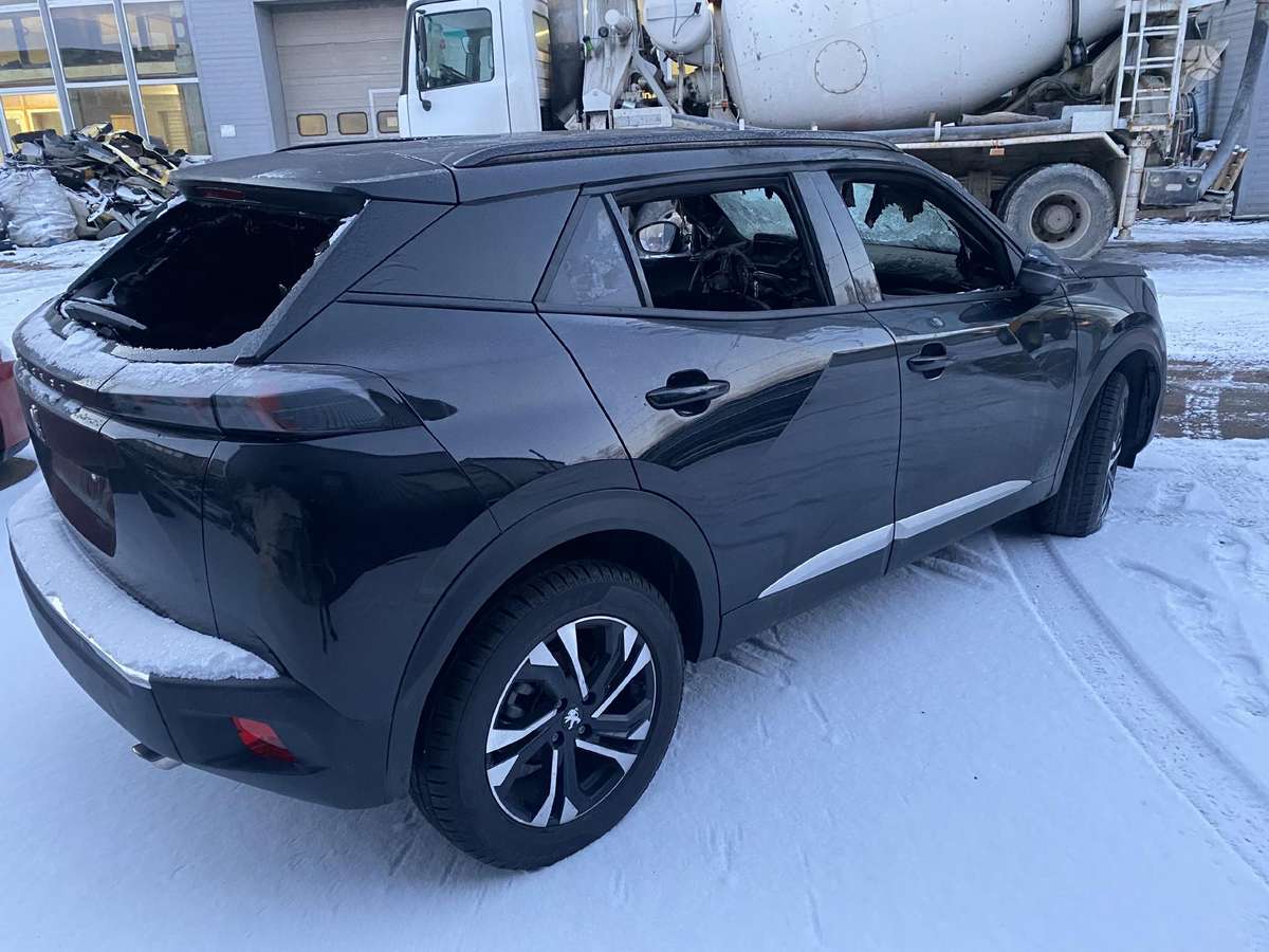 Peugeot 2008 по частям