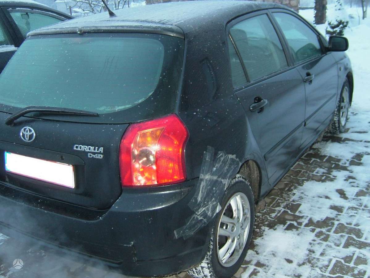 Toyota Corolla по частям