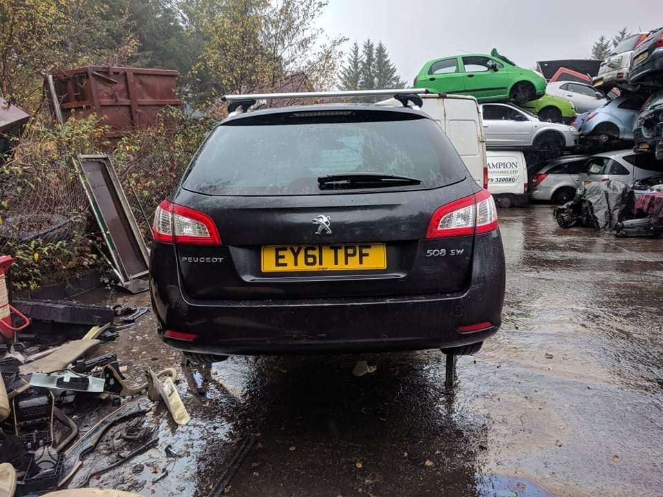Peugeot 508 dalimis