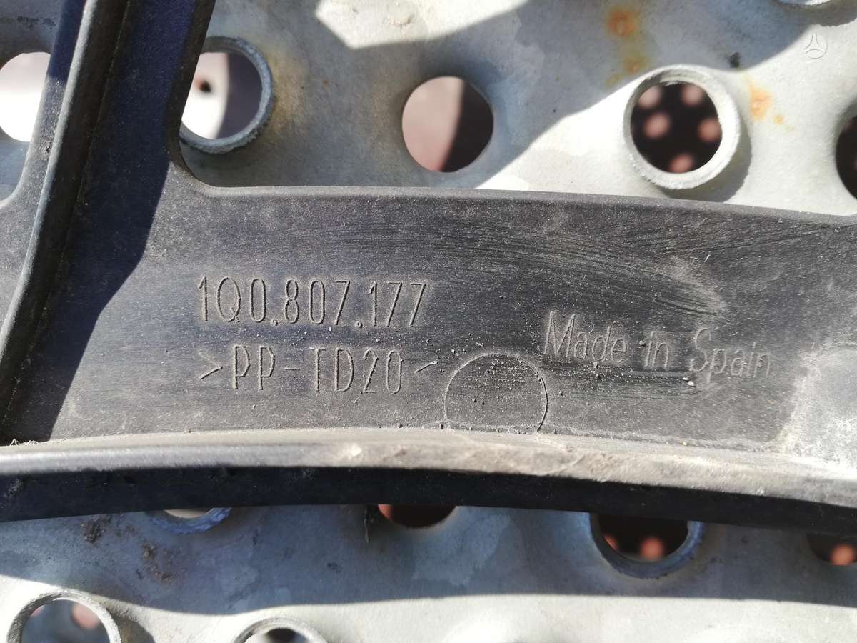Volkswagen Eos apdailos grotelės